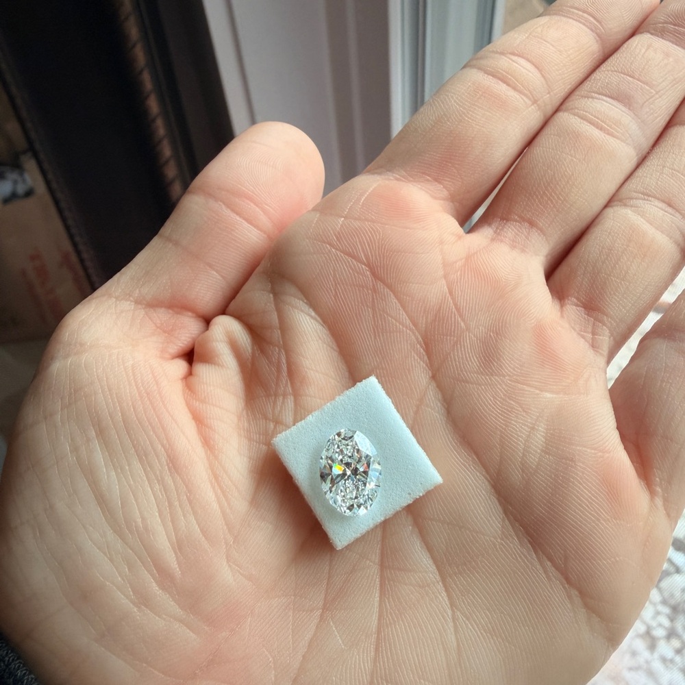 3.25 E VVS2 Lab Grown Diamond